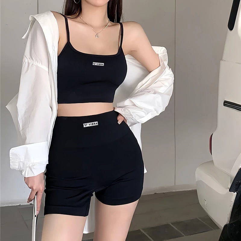 ชุดกีฬาผู้หญิง บรา+กางเกงขาสั้น ผ้ายืดหยุ่น แผ่นเสริมถอดได้ thumbnail 4