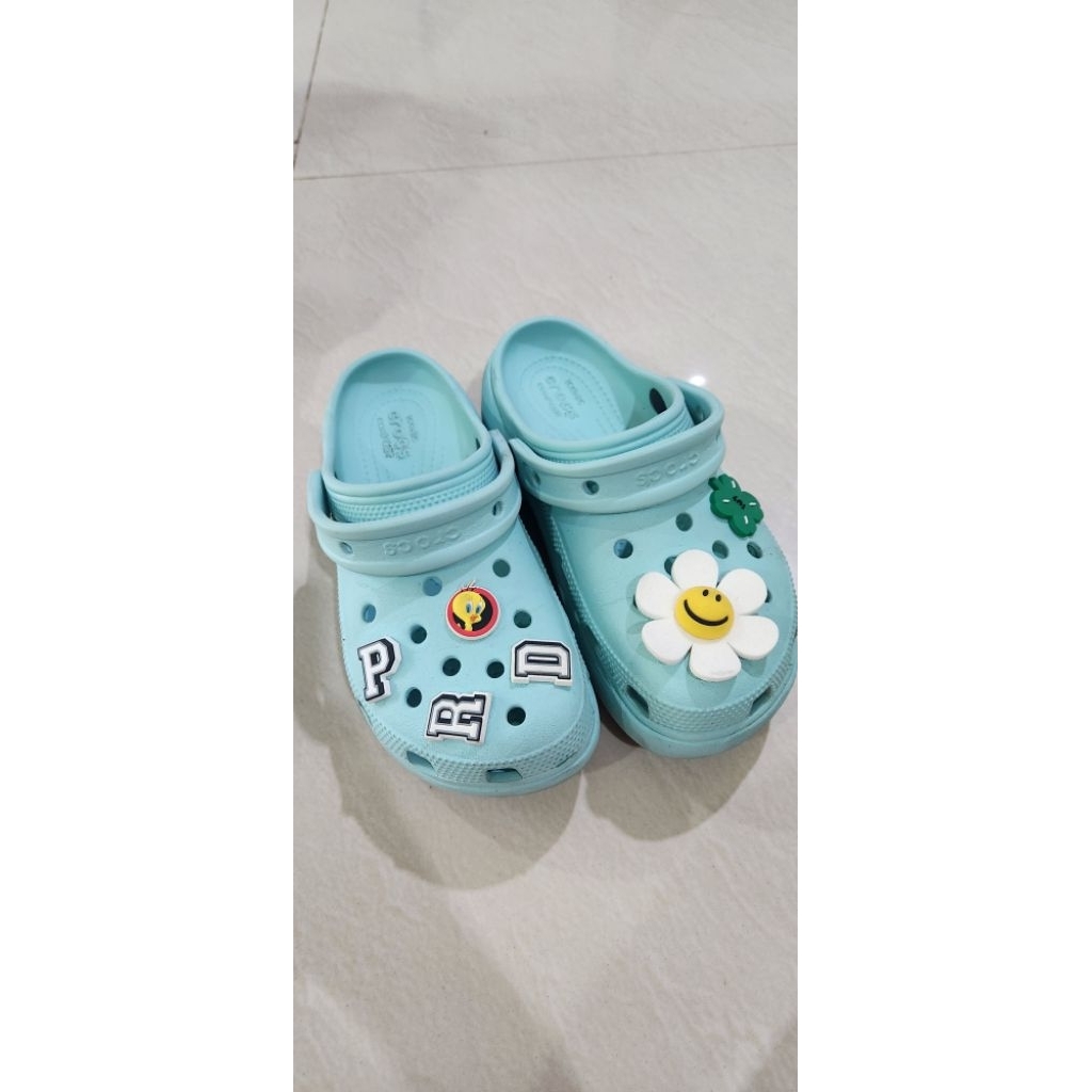 ส่งต่อ crocs platform clog w6