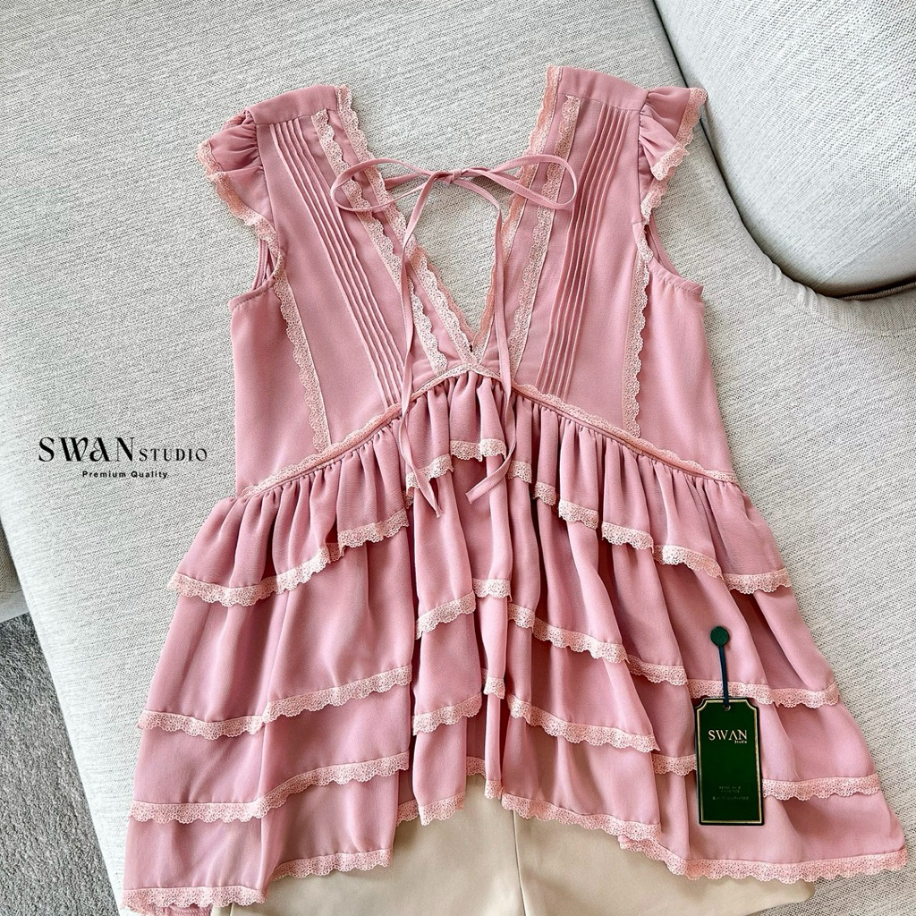 GMT : Swan (พร้อมส่ง SML)ชุดเซทเสื้อสีชมพูแต่งขอบลูกไม้+ขาสั้นครีม - รูปที่ 2