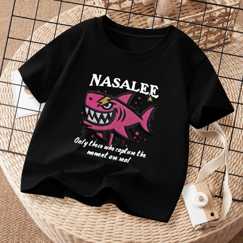 เสื้อยืดเด็กแบรนด์ NASALEE ลายฉลามสีชมพูน่ารัก สำหรับเด็ก 3-16 ปี เนื้อผ้าฝ้ายนิ่ม ใส่สบาย จัดส่งวัน