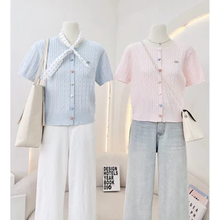 PANISA เสื้อคอกลมไหมพรมเปีย กระดุมหน้า (สาวอวบใส่ได้)