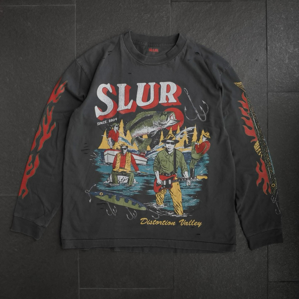 (📍พร้อมส่ง แท้100%) Slur Distortion Valley Long Sleeve Tee Limited Edition