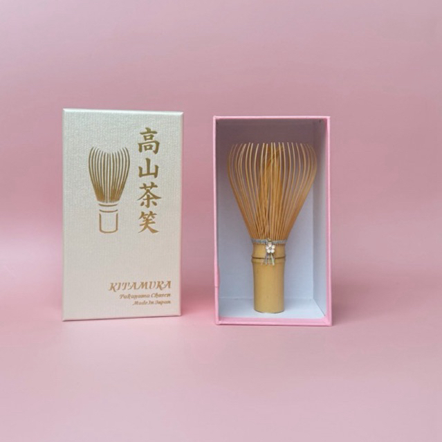 Kitamura  Chasen flower 🌸🍵 . . . #matcha #matchalover #chasen  #matchabowl #chawan