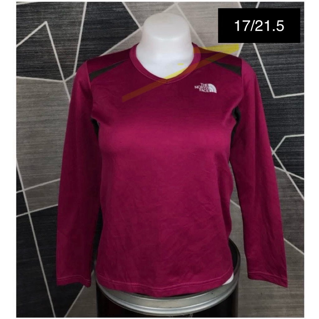 เสื้อ The North Faceแท้ 34” มือสอง