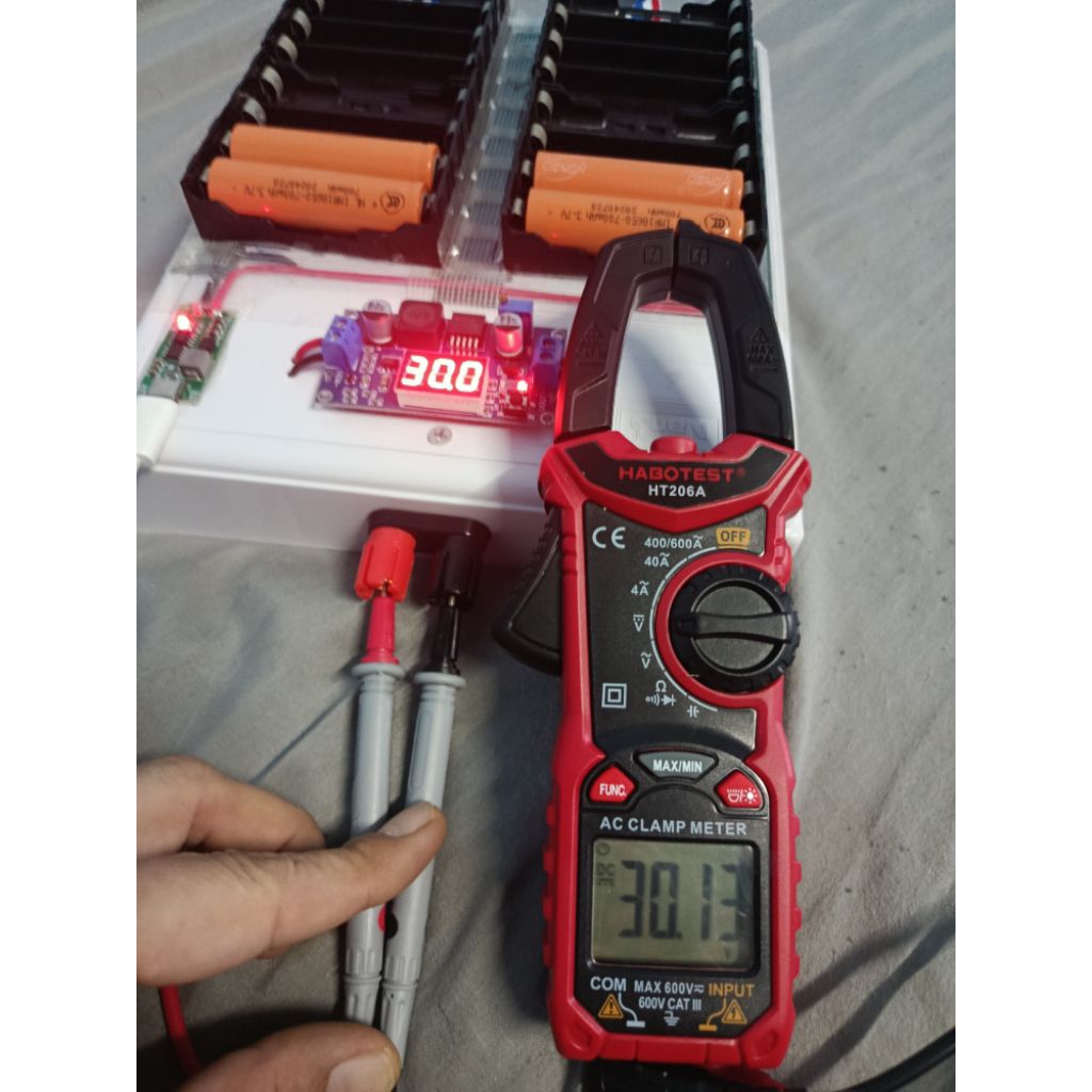 แท่นชาร์จแบตเตอรี่ลิเธียม18650