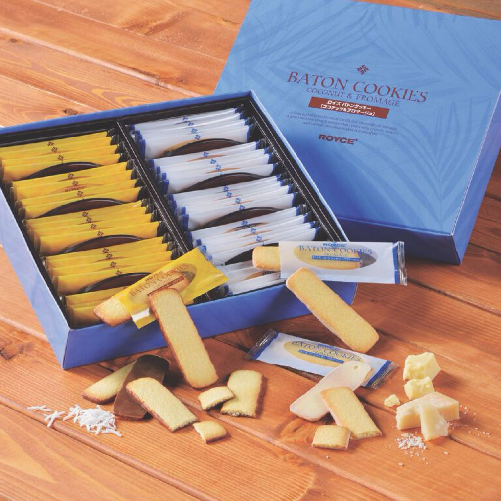 Royce Baton Cookies Coconut & Fromage กล่องละ 50 ชิ้น