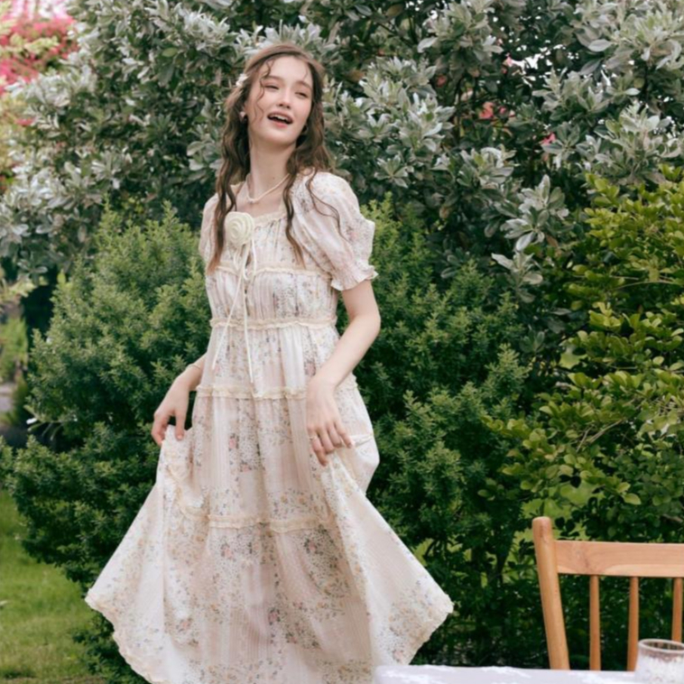 La Mignonne (XS-3XL) Madison Darlene Dress เดรสใส่เที่ยว ใส่ทำงาน ดีเทลล์แต่งระบายเป็นชั้นๆ ตัวกระดุ