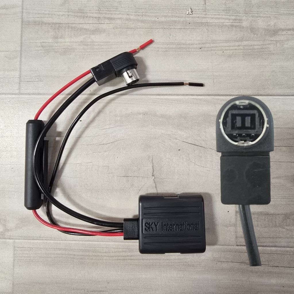 ปลั๊ก BLUETOOTH AUX ALPINE JVC สำหรับผู้ที่ต้องการใช้วิทยุรับ BLUETOOTH