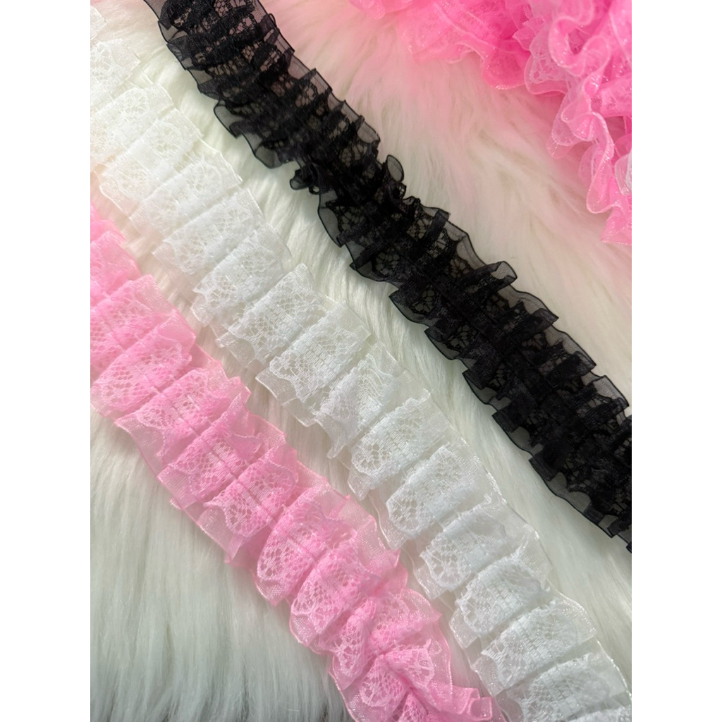 ลูกไม้ตกแต่ง ลูกไม้ตกแต่งเส้นกลาง 4เซน/10หลา130บาท/ต่อสี