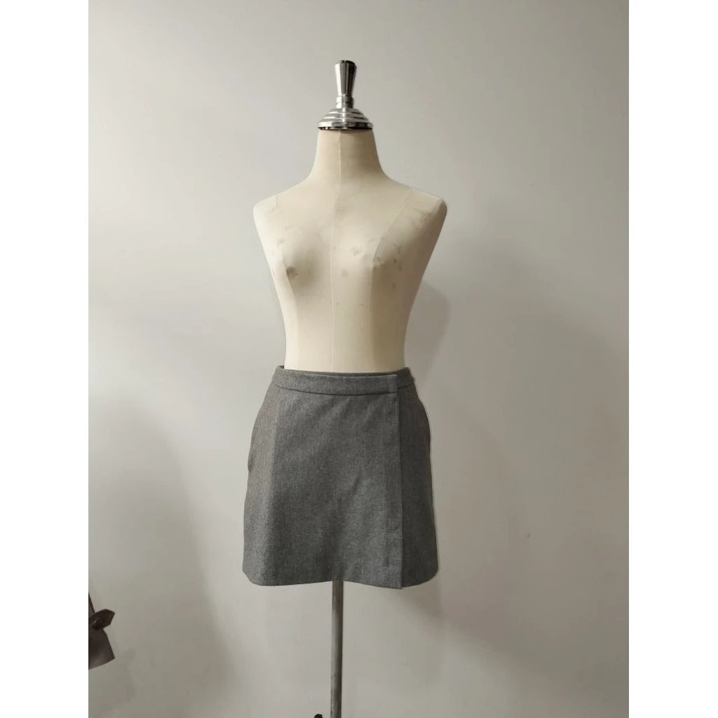NR4 กระโปรงสั้นผ้าวูลแบบพันรอบตัว zara