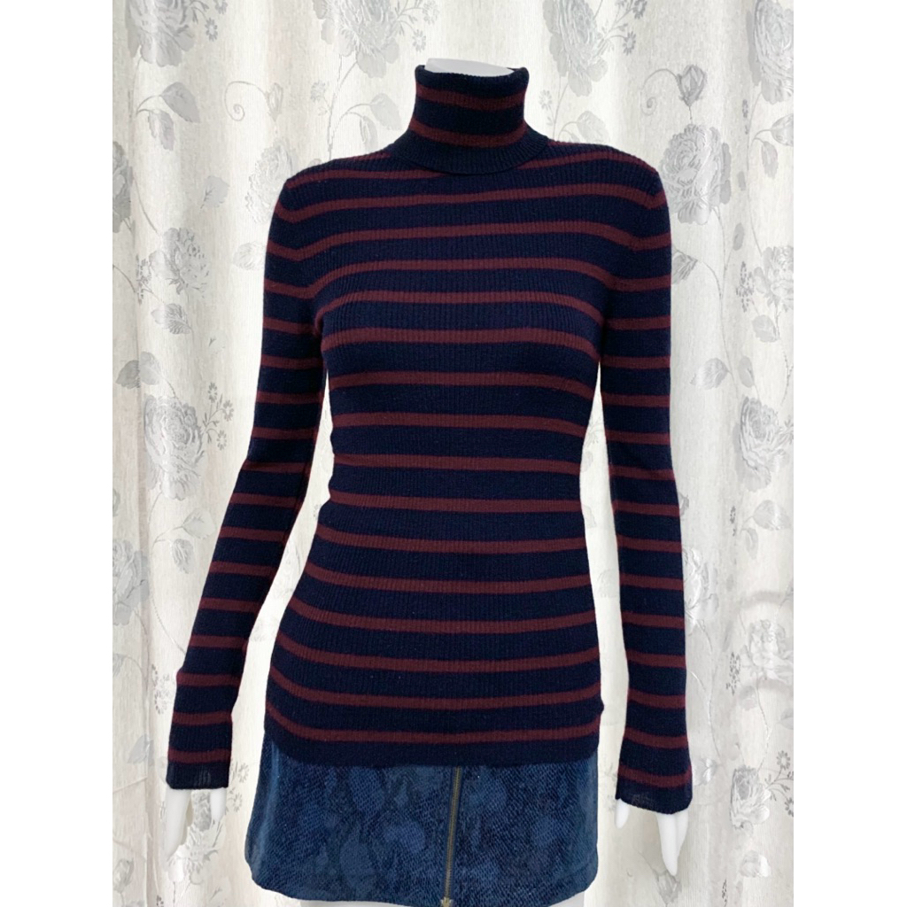 (SWY610)  เสื้อสเวตเตอร์ไหมพรม คอเต่าลายริ้วกรม-แดง แบรนด์ MUJI ไซส์ M อก 24“ (ยืดได้ถึง48”) ⭐️มือสอ