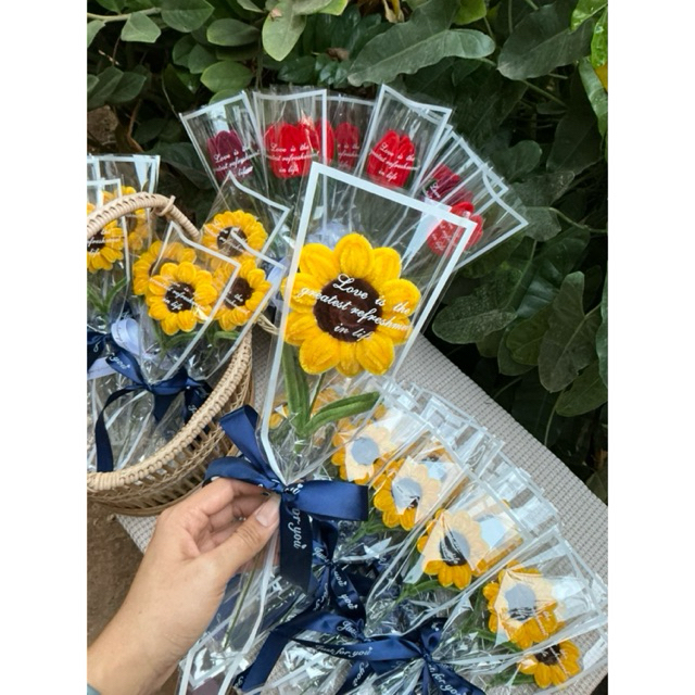 ดอกทานตะวัน,ดอกไม้ปัจฉิม,รับปริญญา,ดอกทานตะวันทำจากลวดกำมะหยี่🌻พร้อมส่งทันที✨