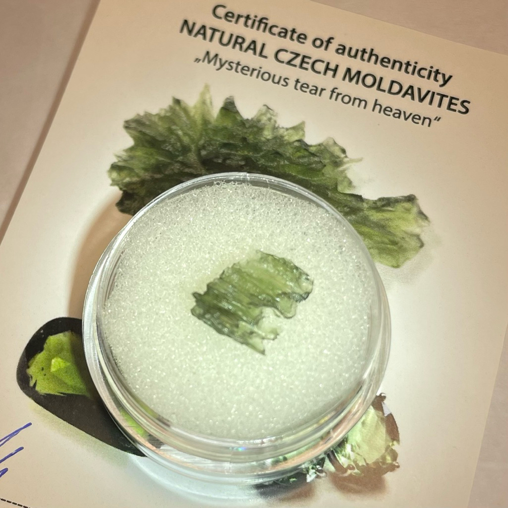 Moldavite tektite 0.46g