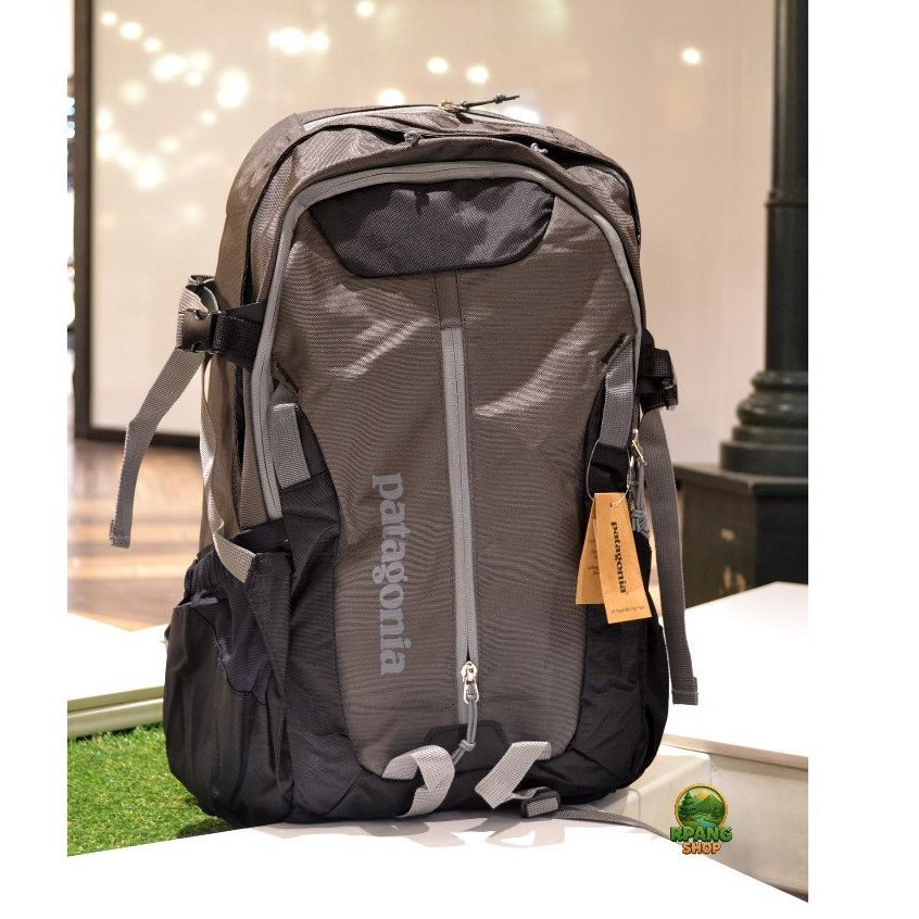 กระเป๋าเป้สะพายหลังPatagonia backpack 35L สีเทากระเป๋าเป้ขนสัมภาระสินค้ามีพร้อมส่ง