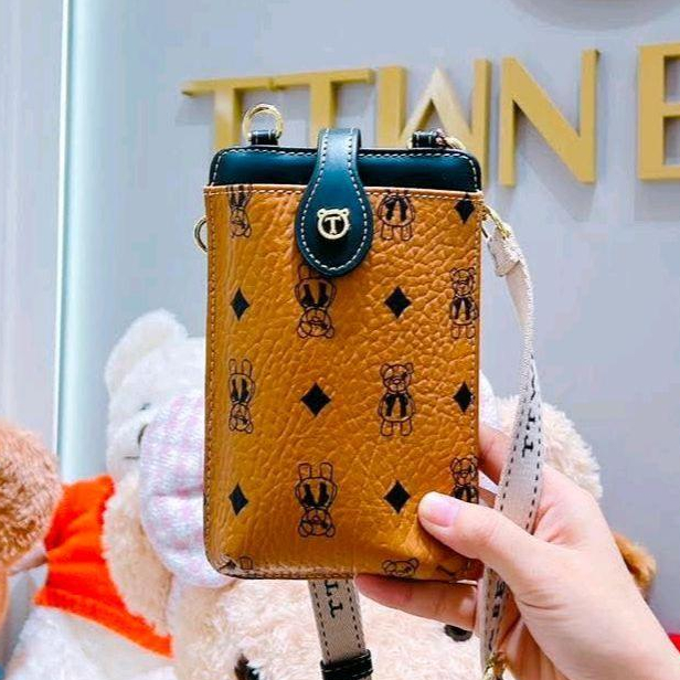 กระเป๋าสะพายใส่มือถือ ทรงโฟนสายสปอร์ต ใส่โทรศัพท์ แบรนด์แท้ GUOO BEAR & TTWN BEAR ของแท้