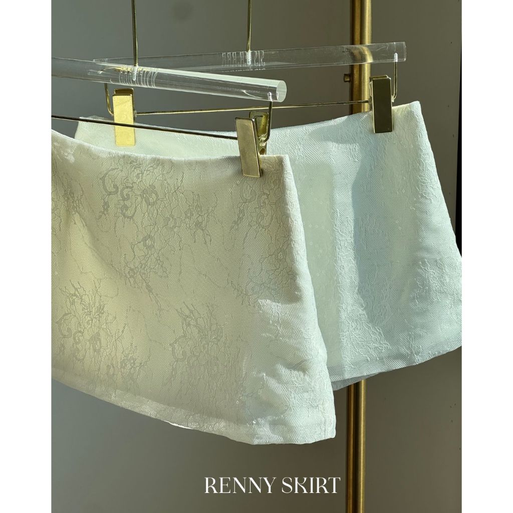 Sister.rrr : RENNY SKIRT กระโปรงสั้น