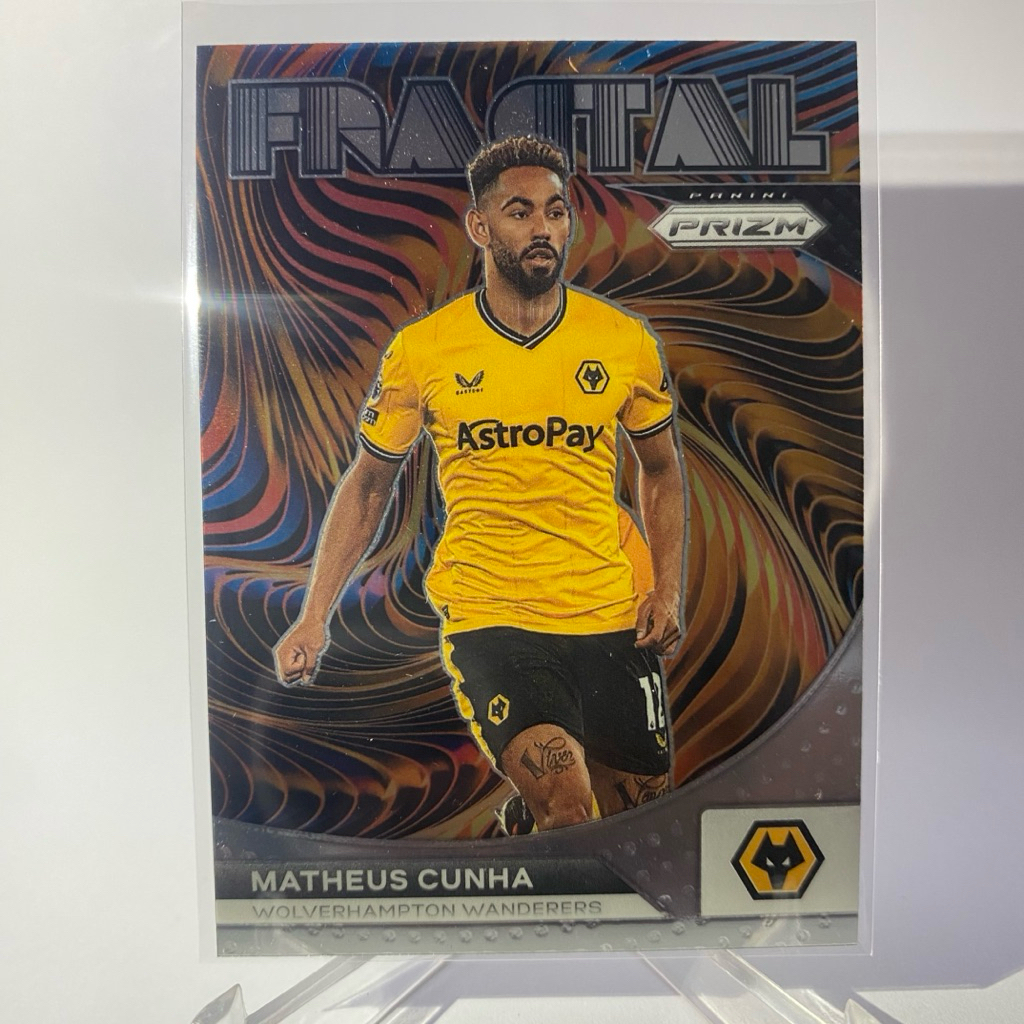 การ์ดนักฟุตบอล MATHEUS CUNHA, WOLVERHAMPTON, FRACTAL,  PANINI PRIZM 2023