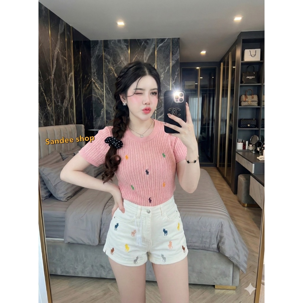 เสื้อไหมพรม คอกลม เข้ารูป ลายปัก งานน่ารักสีหวาน