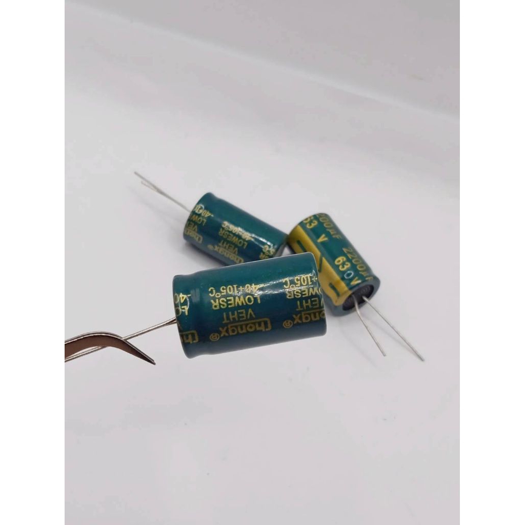 คาปาซิเตอร์ (Capacitor) หรือตัวเก็บประจุ 2200UF 63V สินค้าพร้อมส่ง ราคาถูกกว่า