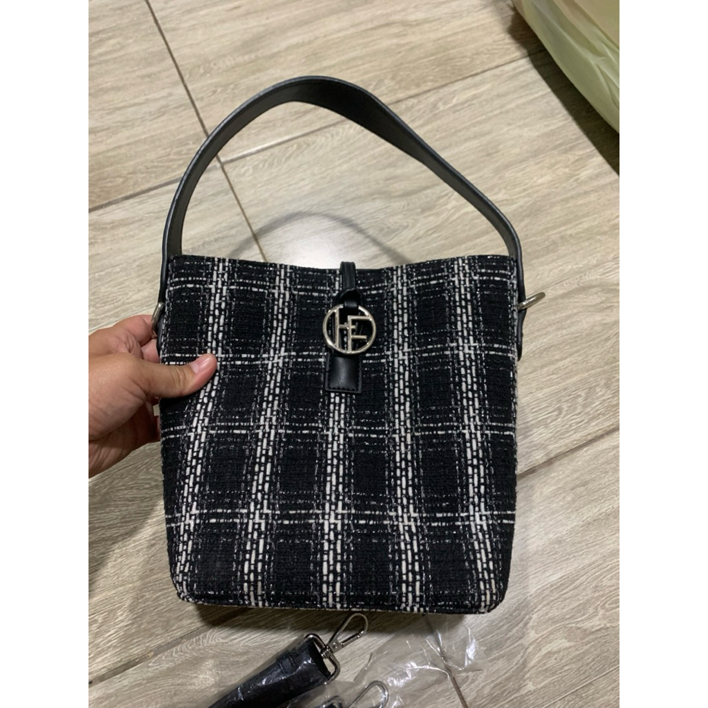 กระเป๋าสะพาย FOF มือ 2