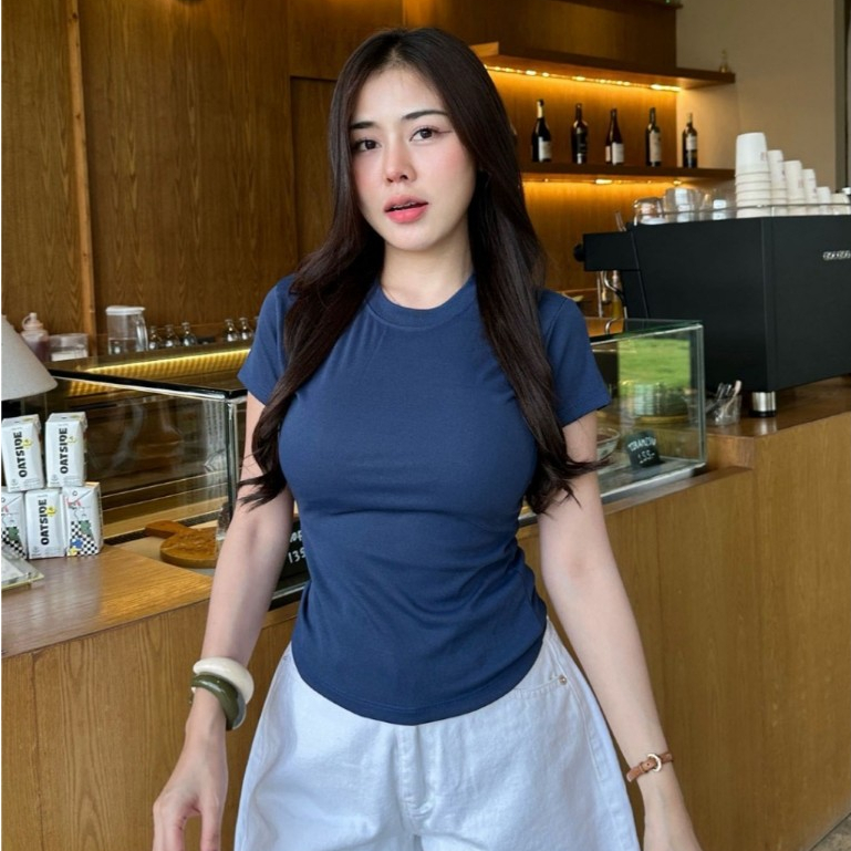 🌈VibeHouse🌈เสื้อยืดเข้ารูป เสื้อรัดรูป พร้อมส่ง ผ้าร่องยืดเยอะมาก สาวอวบใส่ได้ สไตล์มินิมอล แมตช์ลุคง่ายสุด รุ่น แครอท