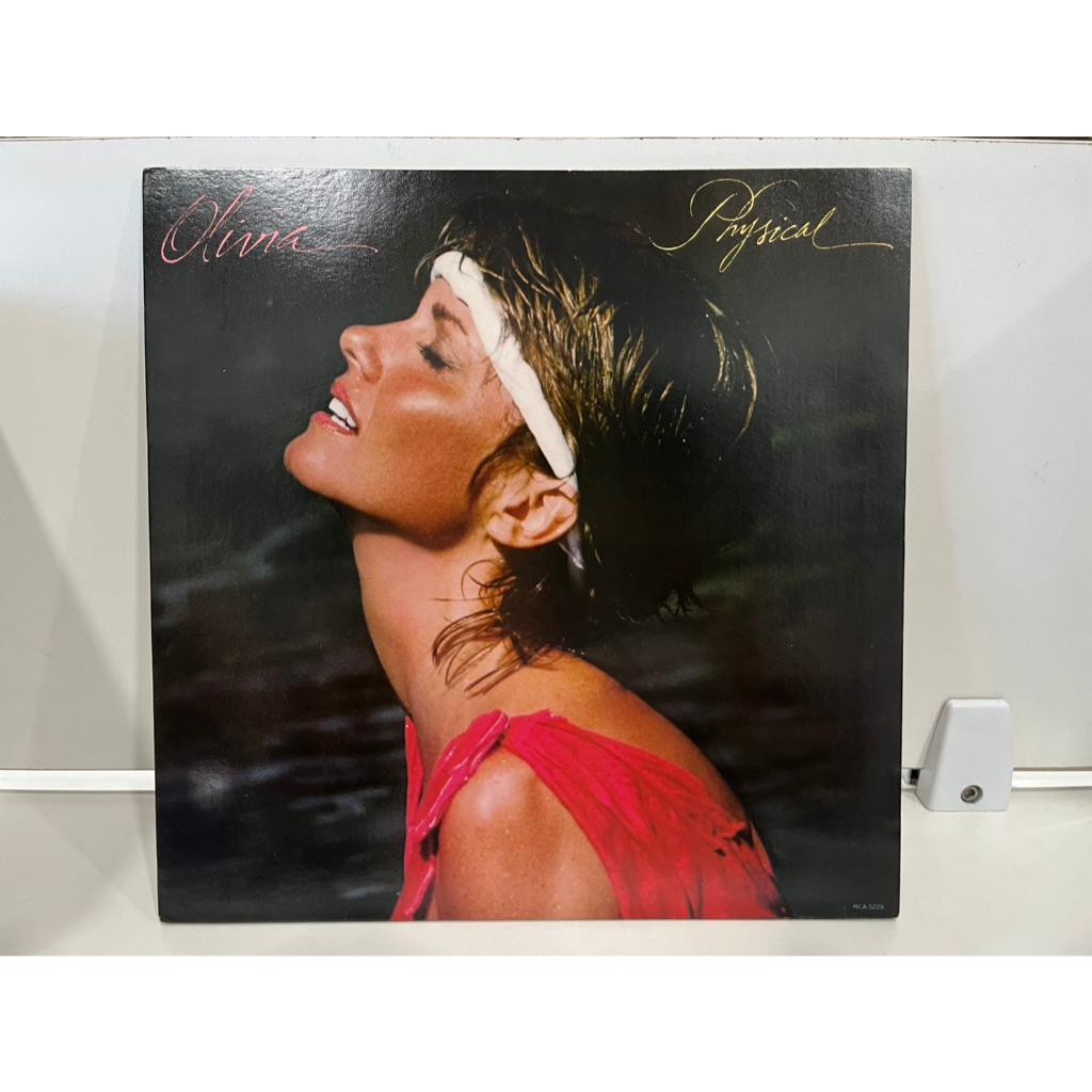 1LP Vinyl Records แผ่นเสียงไวนิล OLIVIA NEWTON-JOHN PHYSICAL   (J3B50)