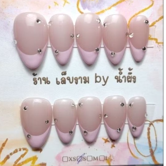 เล็บปลอม สีเจลแท้ ปลายชมพูติดเพชรเงิน