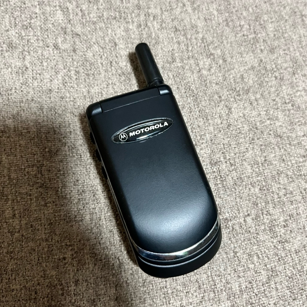 Motorola V988+ (หายาก) ใช้งานได้ปกติ ที่ชาร์จแบตเป็นแบบหนีบ