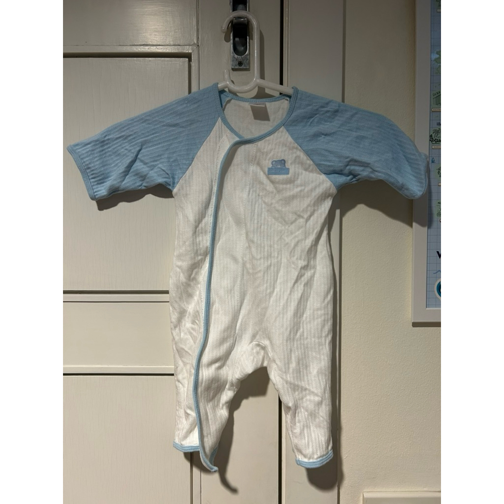 ส่งต่อ เสื้อผ้าเด็กแบบดูด เทปใช้งานน้อยมาก Enfant Angel baby Absorba Snow owl Mother care
