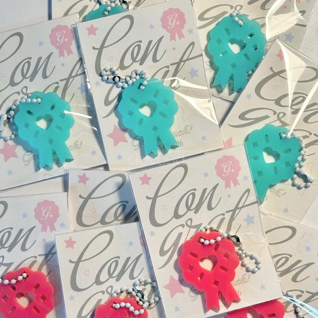 (พร้อมส่ง) พวงกุญแจอะคริลิค Rosette Ribbon Acrylic Keyring ของขวัญ ปัจฉิม เรียนจบ