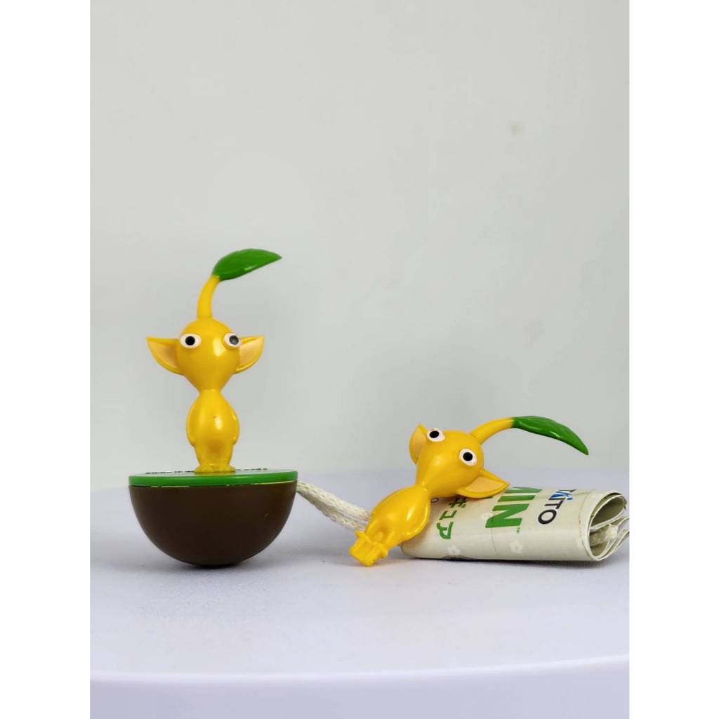 ฟิกเกอร์ปิกมินสีเหลือง (Yellow Pikmin) จากชุด "Pikmin Yura Yura Figure"(11/3)