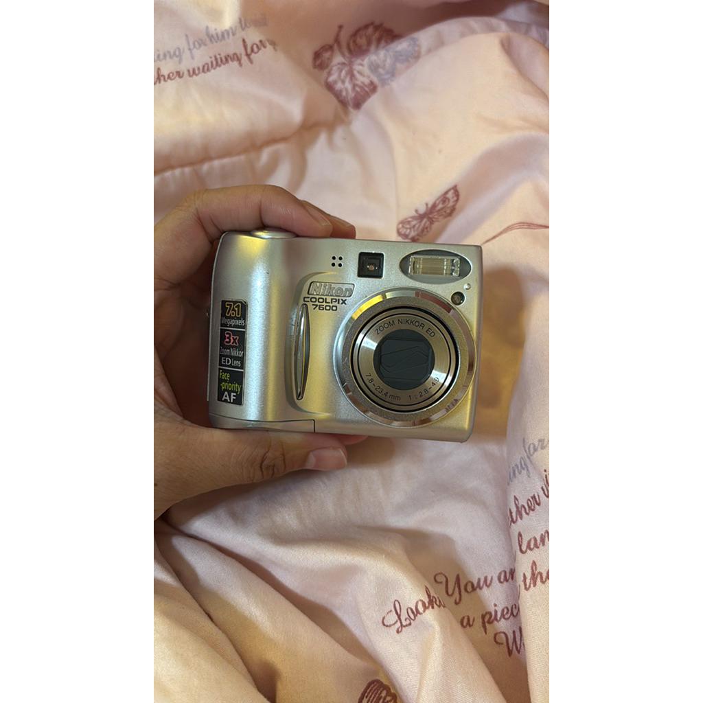 กล้องมือสอง Nikon coolpix 7600