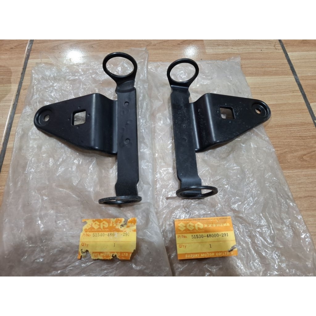 หูช้างจับไฟหน้า Suzuki TS100N-TS100C-TS100ER-TS125N-TS125C-TS125ER ของแท้ญี่ปุ่นใหม่เก่าเก็บสภาพสวยๆ