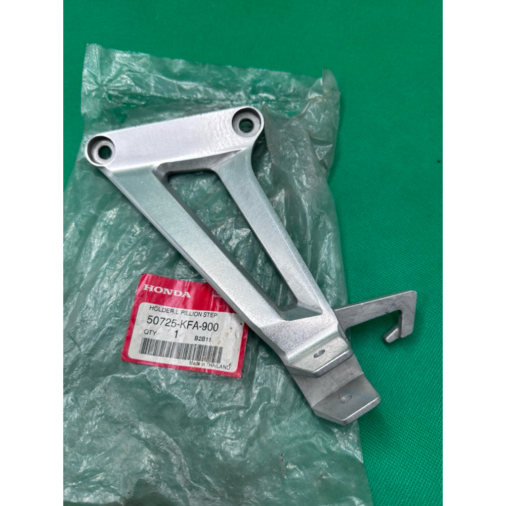 พักเท้าหลัง ด้านซ้าย Honda FSX-150 สินค้าแท้ศูนย์มือ1