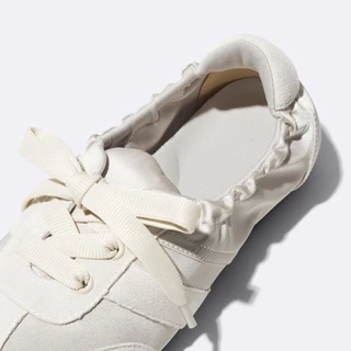 GU (พร้อมส่ง) รองเท้าผ้าใบ ดีไซน์รองเท้าบัลเล่ต์ / GU Gathered ballet sneakers