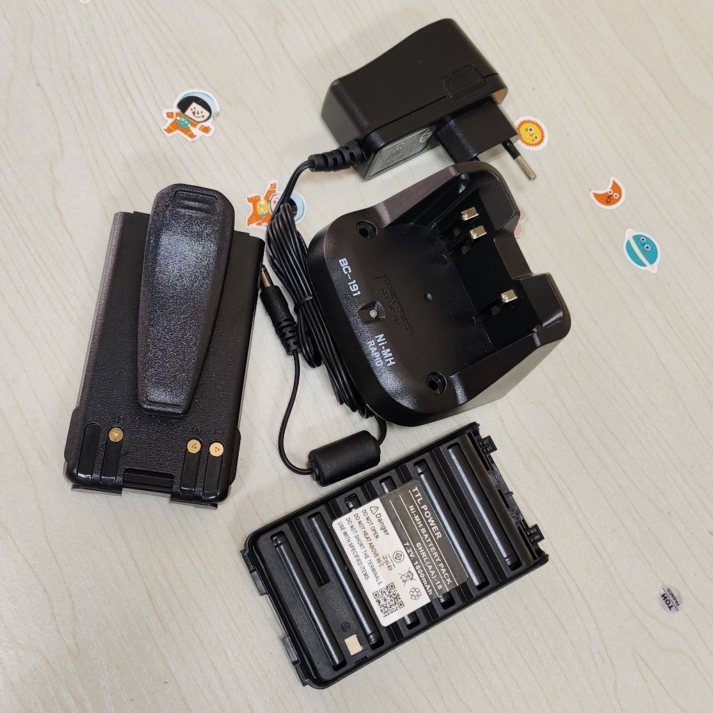 #V80Tแบตเตอรี่,แท่นชาร์จวิทยุสื่อสารICOM 80FX,V80T