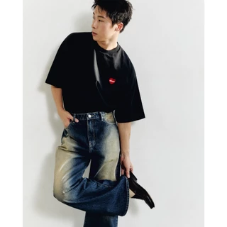 maison KEEPS | The Oversized Adore Patch Logo Tee | Unisex | เสื้อยืดทรงoversized ลายปริ้นท์ มี 5 Size
