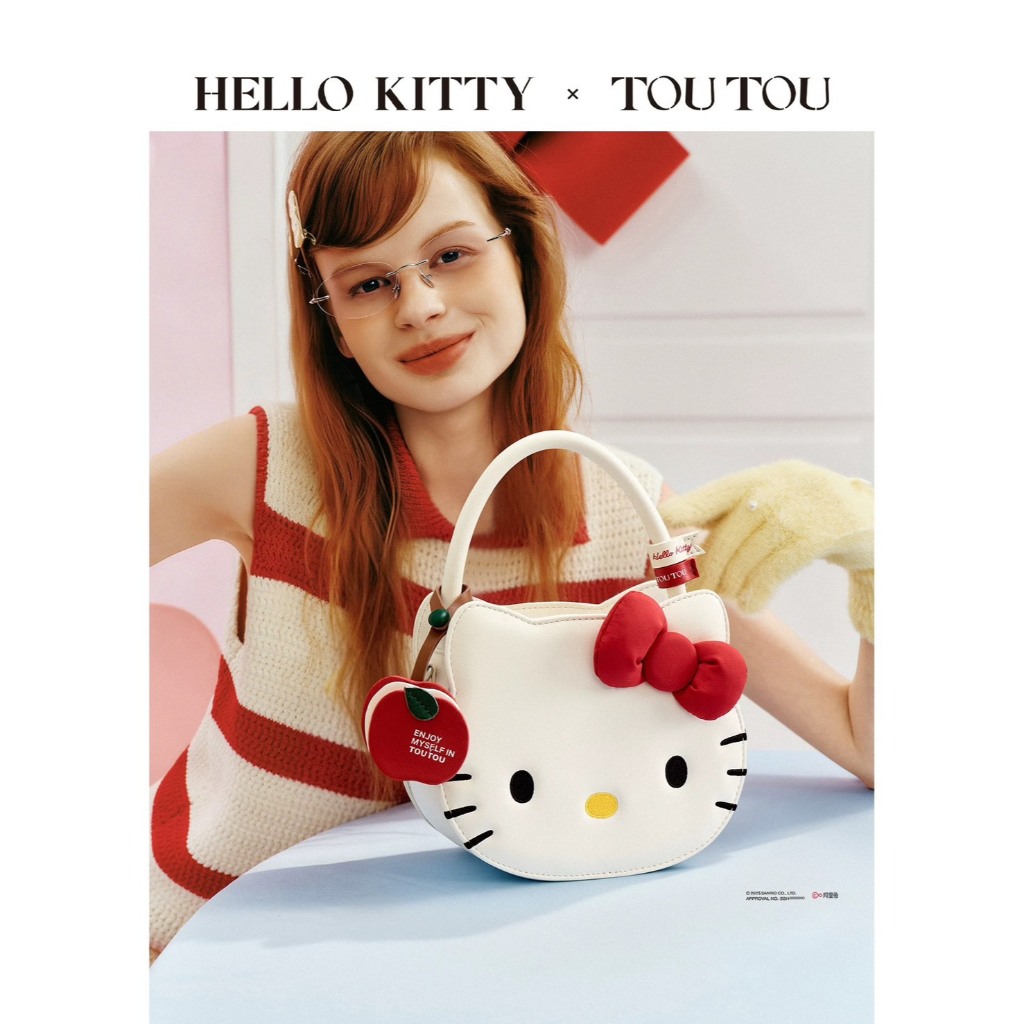 (Preorder) TOUTOU Hello Kitty Apple Handbag