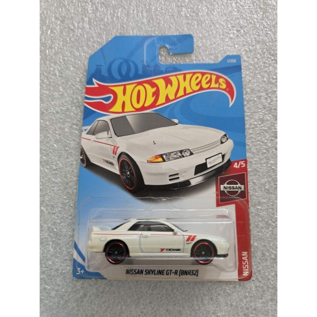Hotwheels nissan skyline gt-r (bnr32) แพ็คแตก
