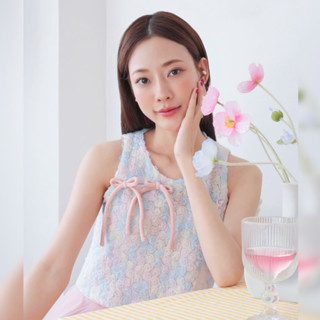 LUCA STUDIO_Lingling crop top - เสื้อครอปผ้าลูกไม้สามมิติ Mu…