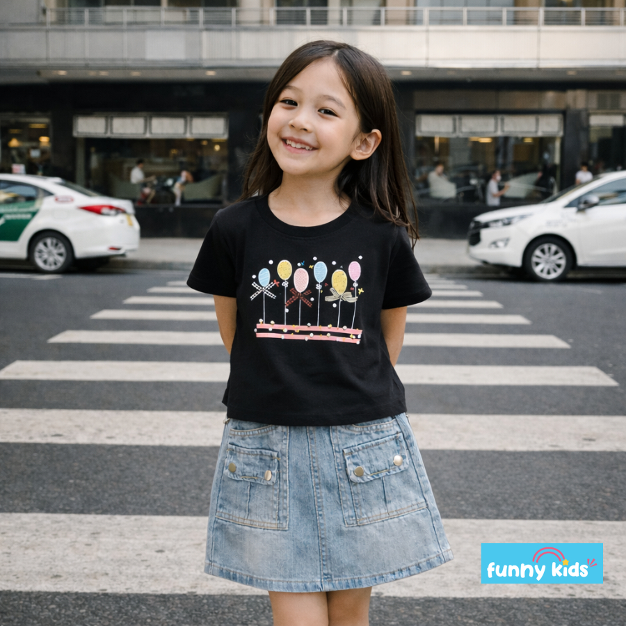 funny kids ชุดเด็กผู้หญิง สำหรับเด็ก4-10ปี เซ็ทเสื้อยืดและกระโปรงยีนส์ ดำลายลูกโป่ง CF251338