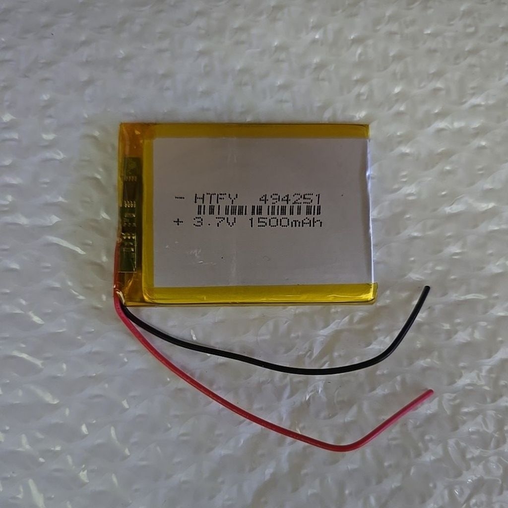3.7 โวลต์ (3.7V)ความจุ (Capacity): 1500 มิลลิแอมป์ชั่วโมง (1500mAh)

รหัสรุ่น: HTFY 494251
