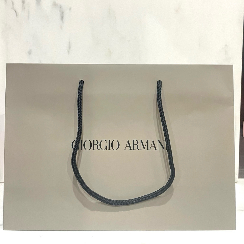 ถุงกระดาษ Armani ขนาด 28x20 cm ใส่น้ำหอม เป็นของขวัญ แท้ 💯 [VIVIBOXSHOP]