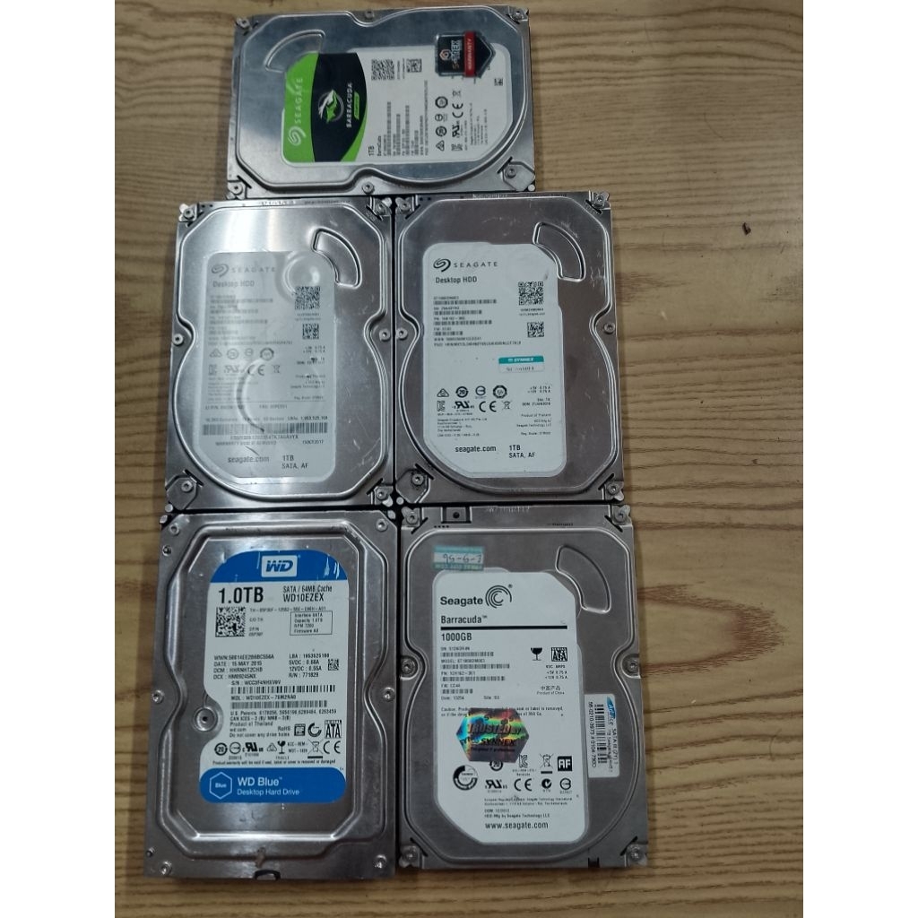 Harddisk 1 TB PC 3.5" มือสอง คละยี่ห้อ สภาพดี ใส่คอมฯหรือใช้บันทึกวงจรปิด