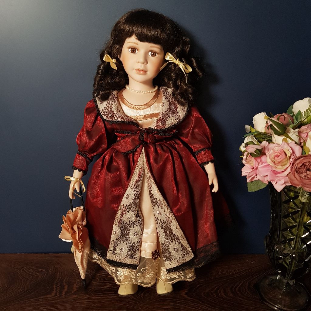 ตุ๊กตาหน้ากระเบื้อง Porcelain Dolls สไตล์วิคตอเรียเลดี้