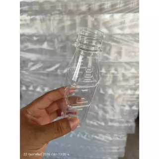 ขวด PET ทรงเหลี่ยมลาย 160ml พร้อมฝา 150ขวด