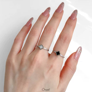 Orachat | Flower 14k ring. (แหวนตัวเรือนสแตนเลส)