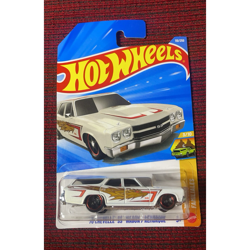 Hot Wheels 70 CHEVELLE SS WAGON⚪️🔴
