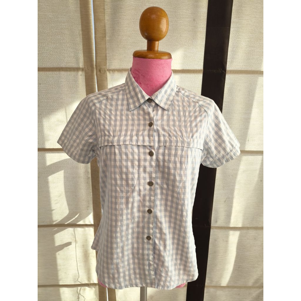 เสื้อเชิ้ตแขนสั้นลายสก็อตยี่ห้ออาดิดาส  รุ่น Clima365 (JB) เป็นเสื้อผ้าสไตล์กอล์ฟที่ผลิตจากวัสดุระบา