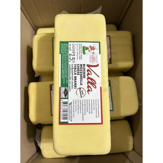 Mozzarella Block 2.5 kg. (Valla) มอสซาเรลล่า นม99%